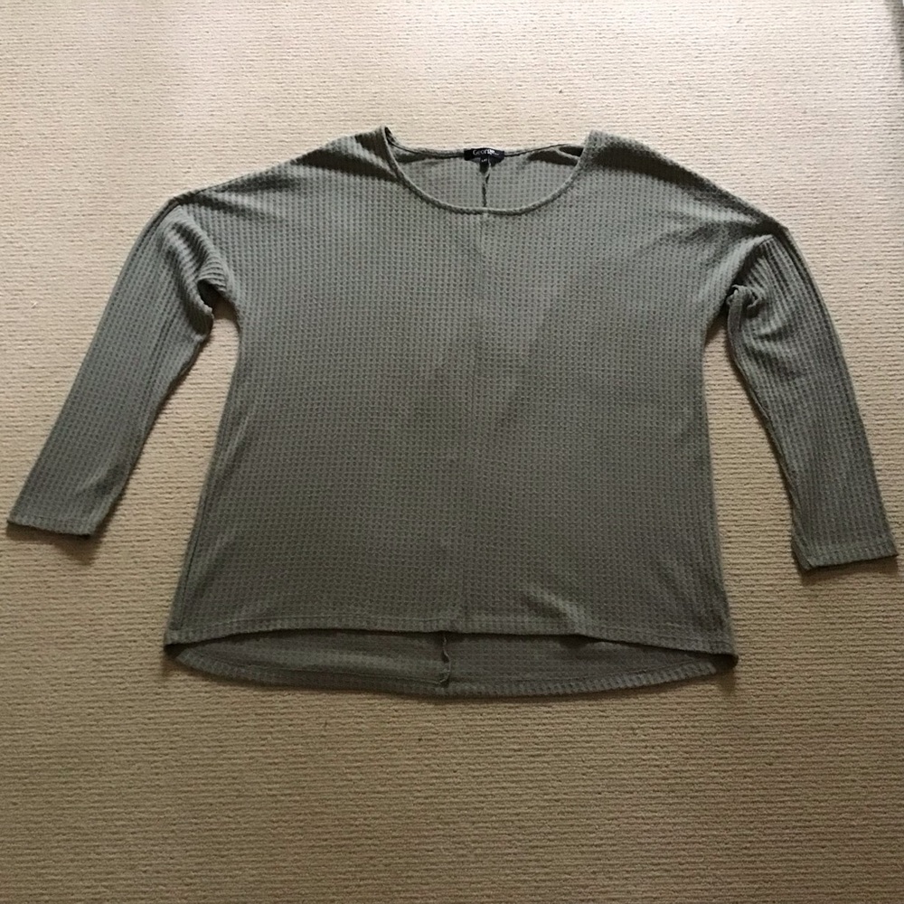 💥3/$10 Pullover Sweater - Picture 1 of 7
